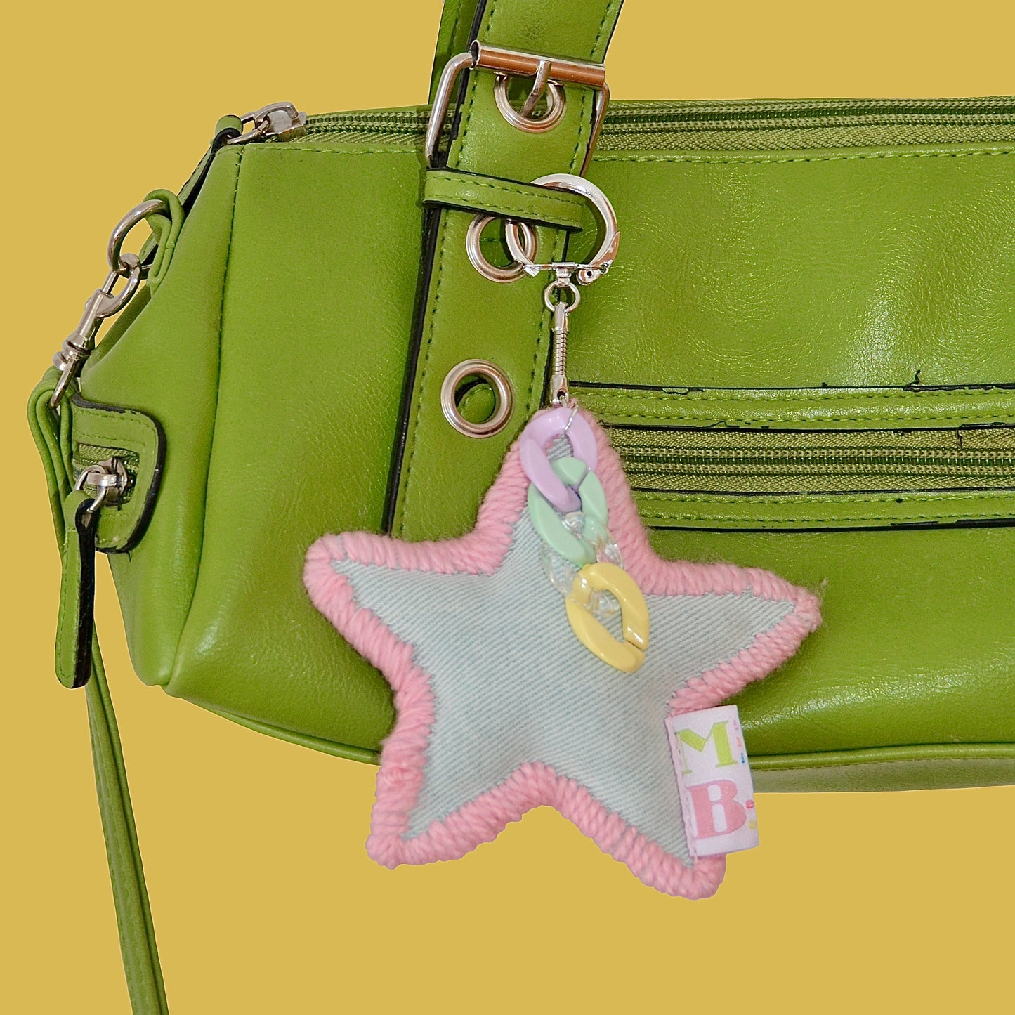 Turquoise and pink star key ring ★