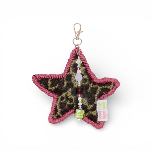 Porte-clés étoile rembourrée kaki léopard ★